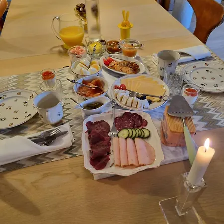 Brygga Sentrum, Privat Rom I Vart Hjem Panzió