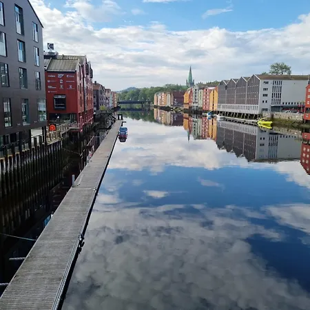 Brygga Sentrum, Privat Rom I Vart Hjem